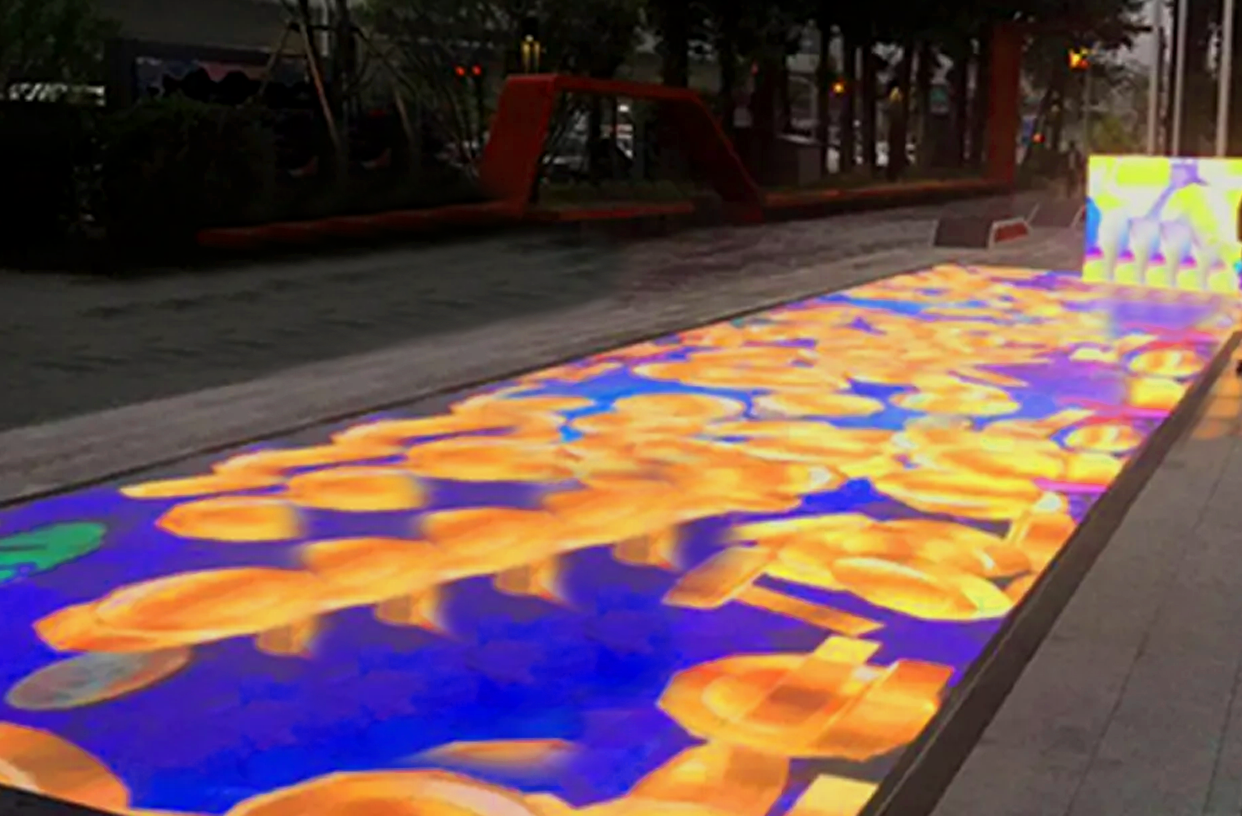Outdoor floor tile screen